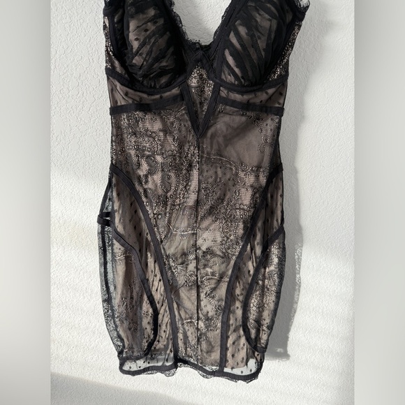 Bebe Lace Overlay Mini Dress Bodycon XS Vintage Y2K - Picture 3 of 12